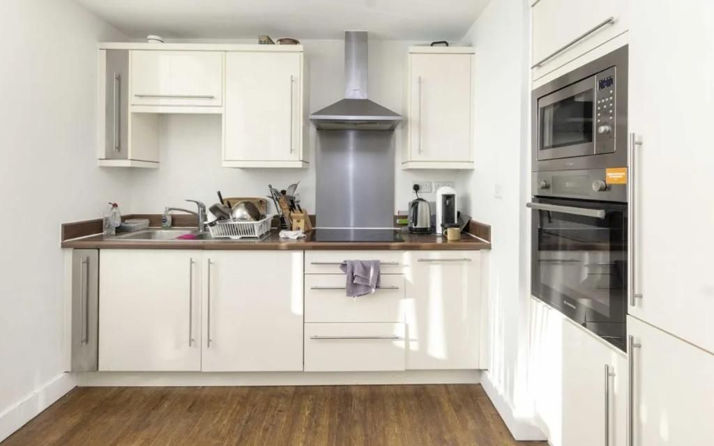 Property photo 2 of 5