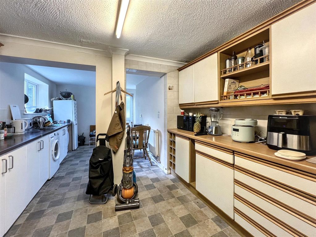 Property photo 3 of 11 Img_2564 (1).Jpg
