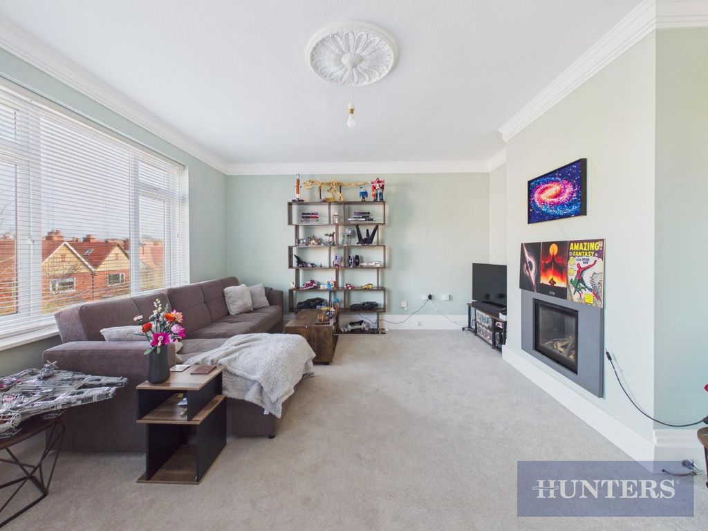 Property photo 2 of 18 Cam05316G0-Pr0366-Still014.Jpg