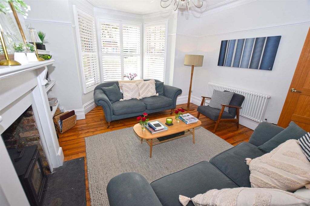 Property photo 3 of 30