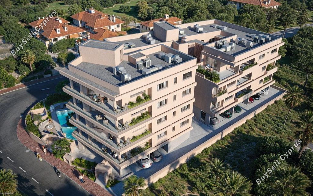 Property photo 2 of 13