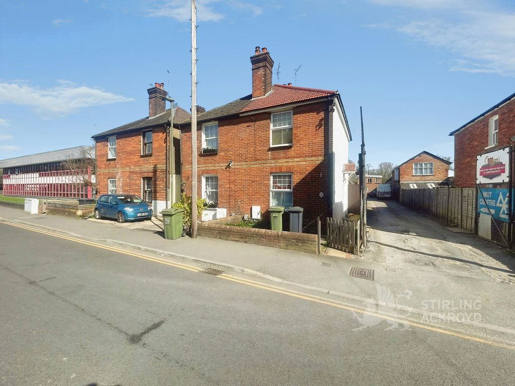 Property photo 1 of 5 External