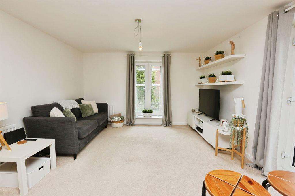 Property photo 2 of 14