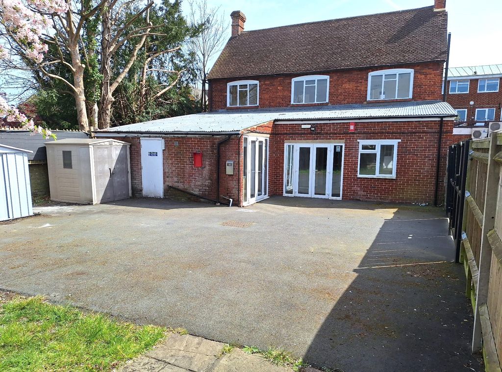 Property photo 1 of 3 14 High Street