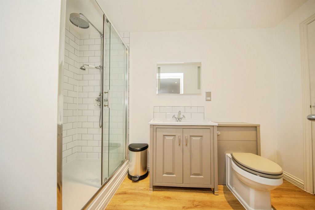 Additional image 16 of 3 bed flat for saleRibbans Park Road, Ipswich IP3