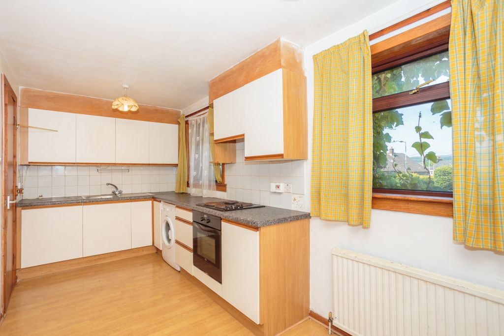 Property photo 3 of 20 Kitchen
