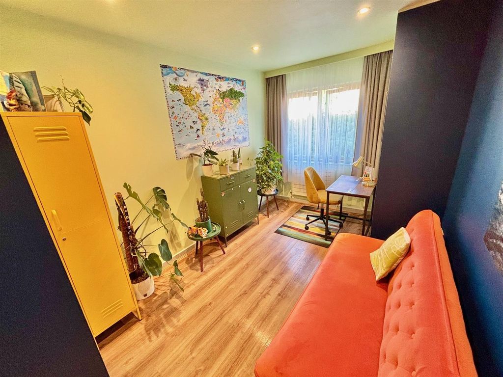 Property photo 2 of 12 2.Jpg
