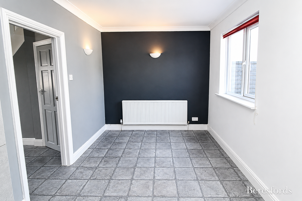Property photo 3 of 13 Dining Area