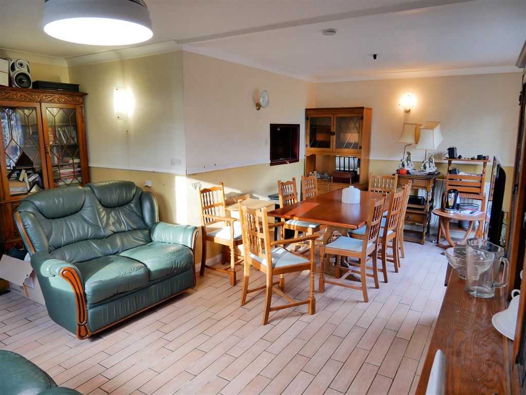 Property photo 2 of 16 P1340158.Jpg