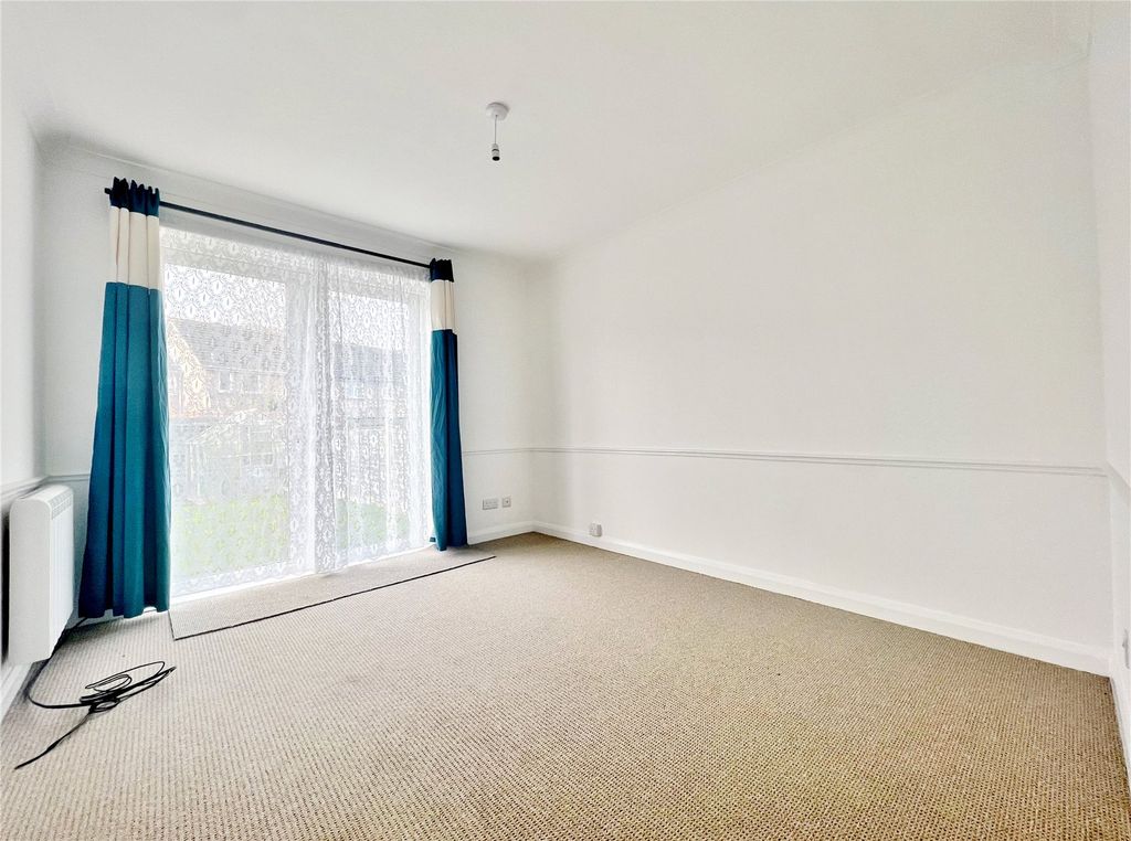 Property photo 3 of 7 Picture No. 06