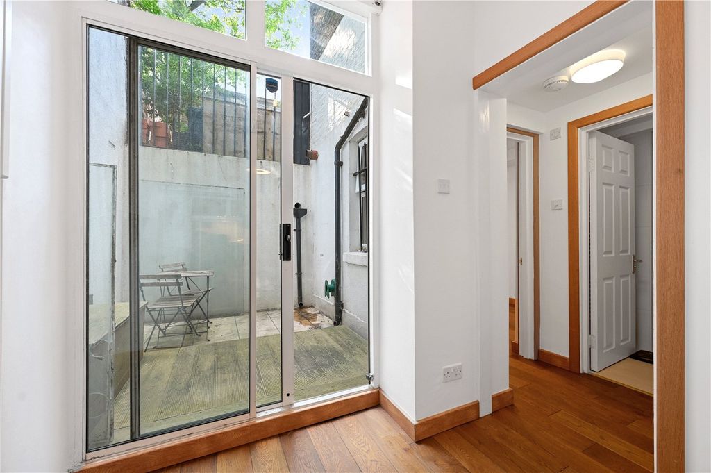 Property photo 2 of 8 Picture No. 08