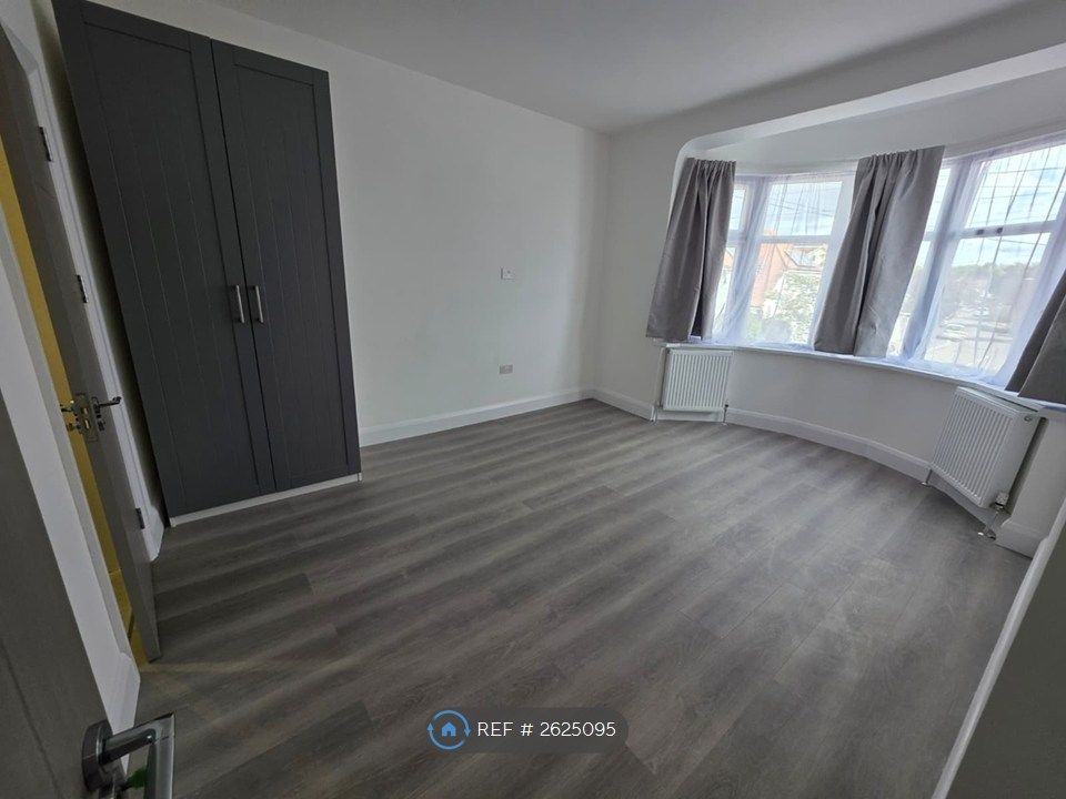 Property photo 1 of 14 Room 1