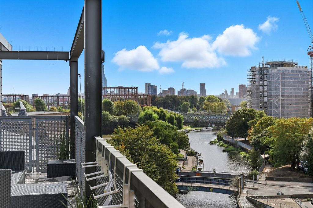 Property photo 3 of 23 Photo 3