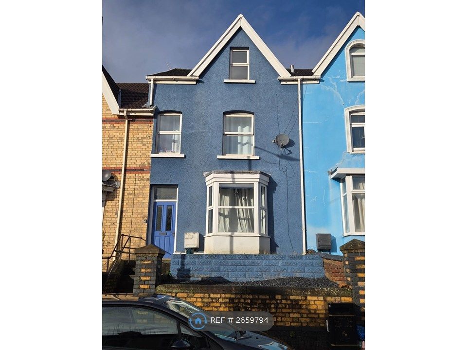 Property photo 3 of 16