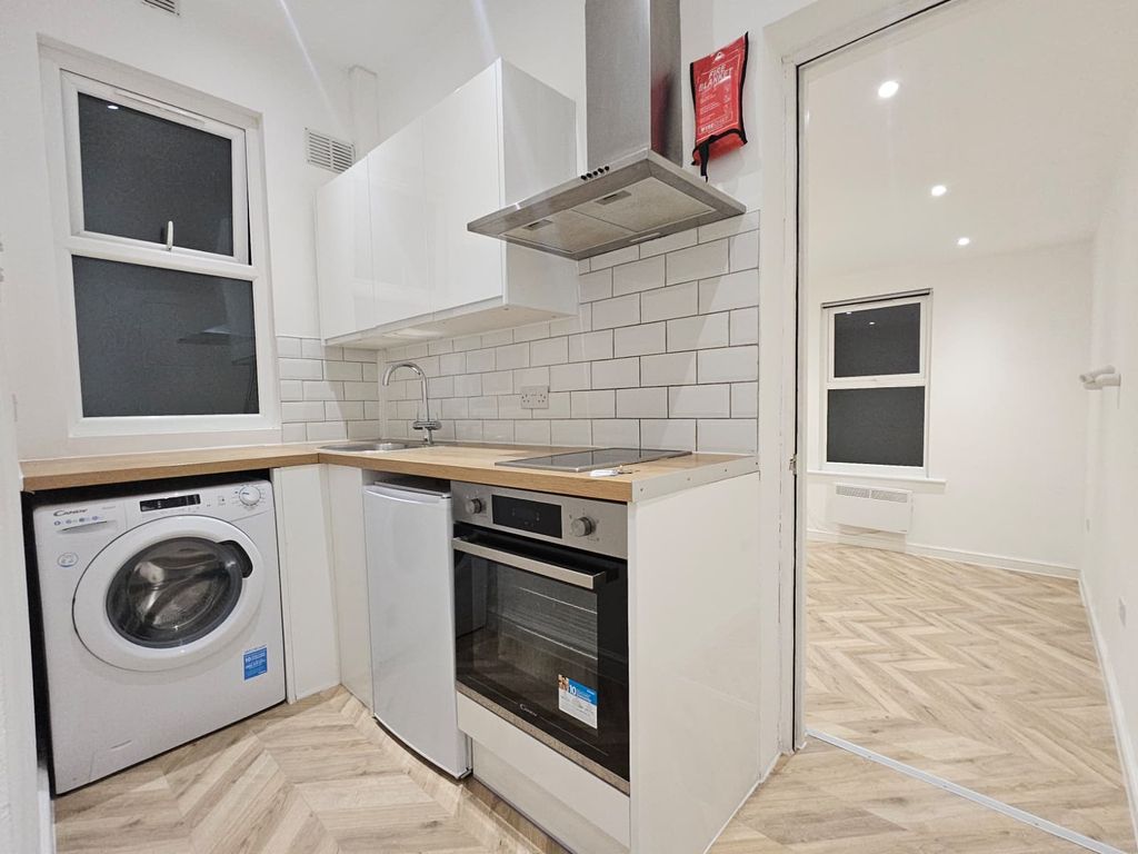 Property photo 2 of 3
