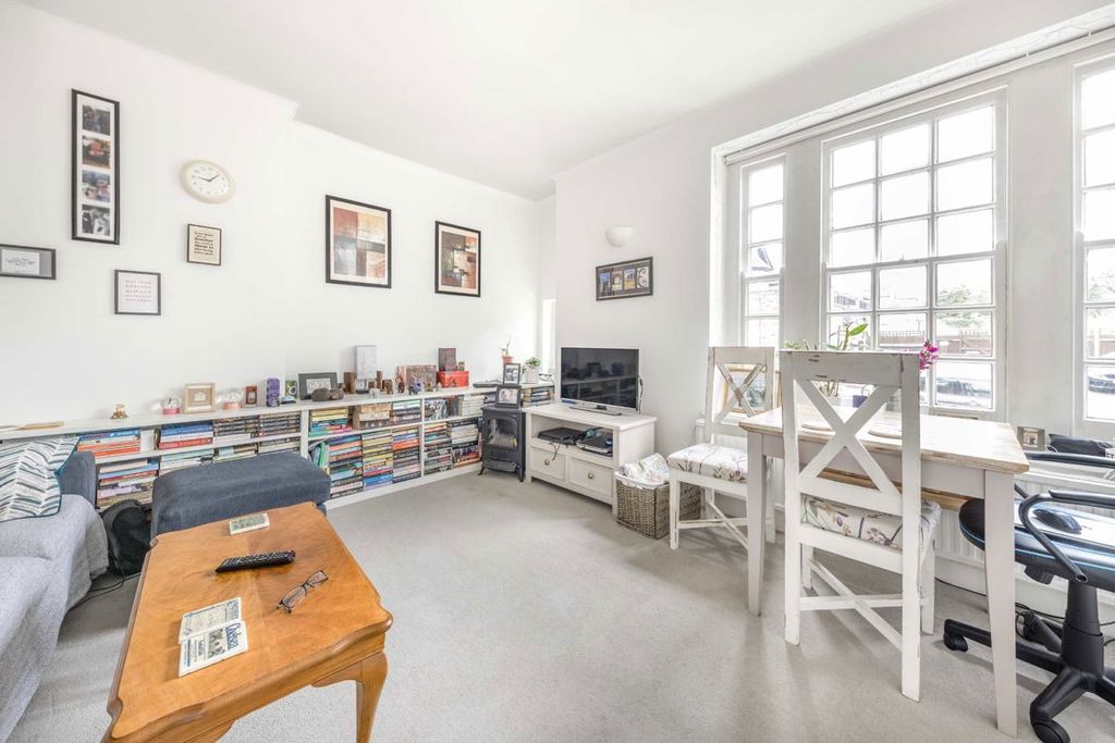 Property photo 2 of 4