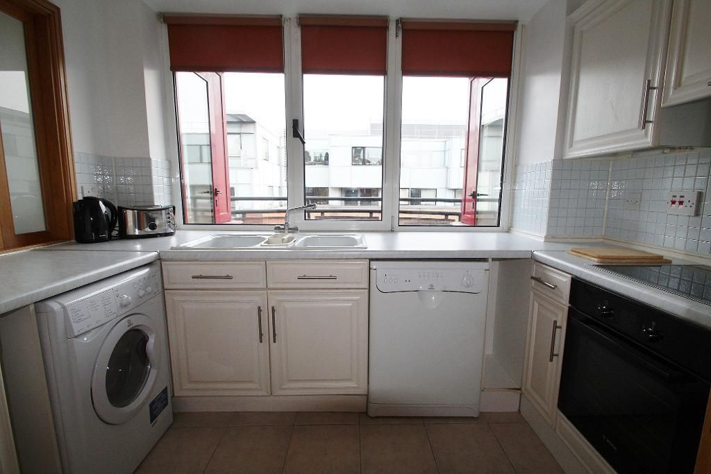 Property photo 3 of 8