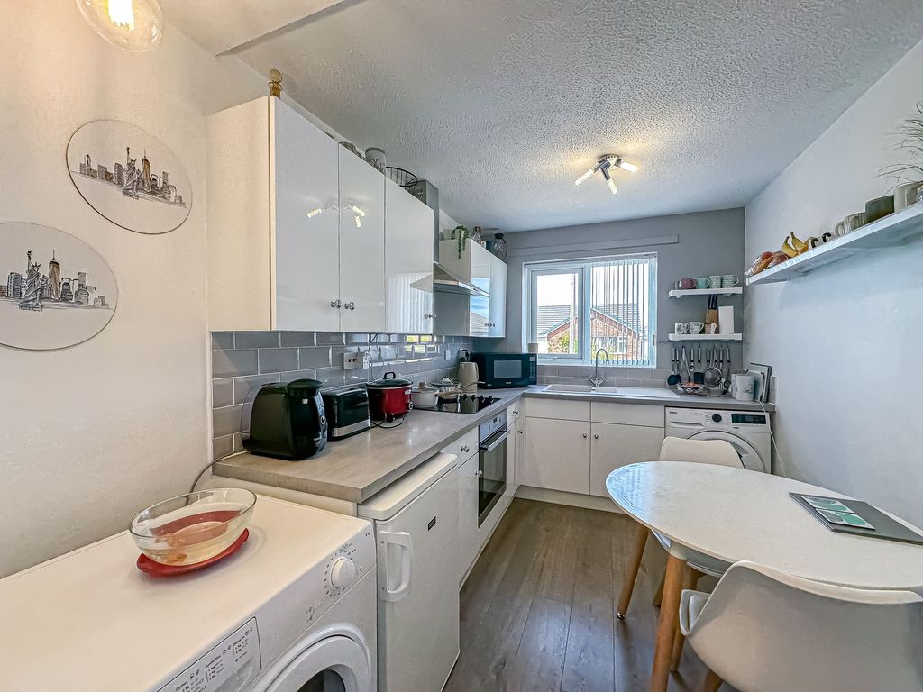 Property photo 3 of 14