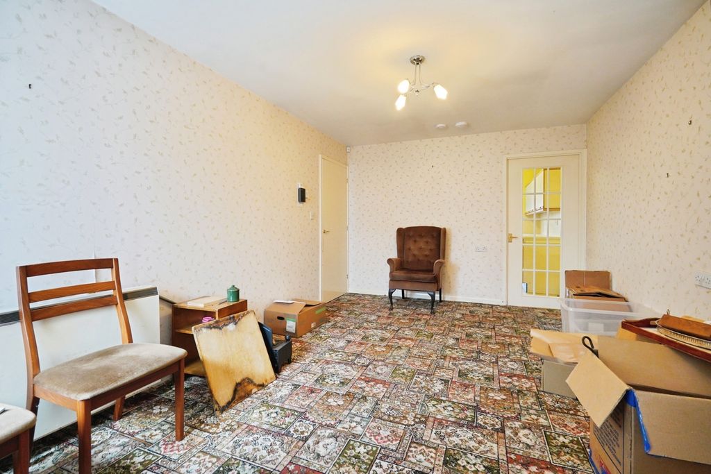 Property photo 2 of 10 Pbox-Img.Jpg