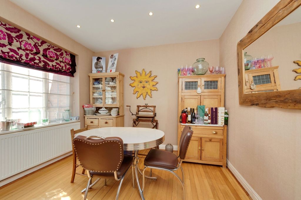 Property photo 3 of 12 Picture No. 04