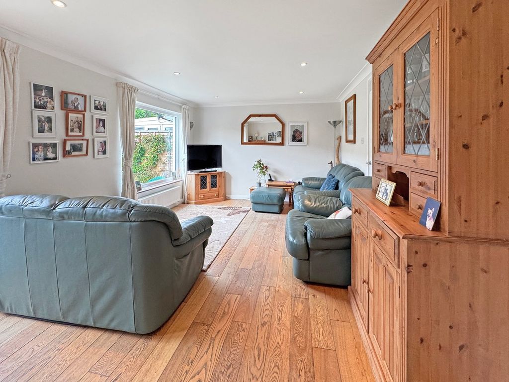 Property photo 3 of 14