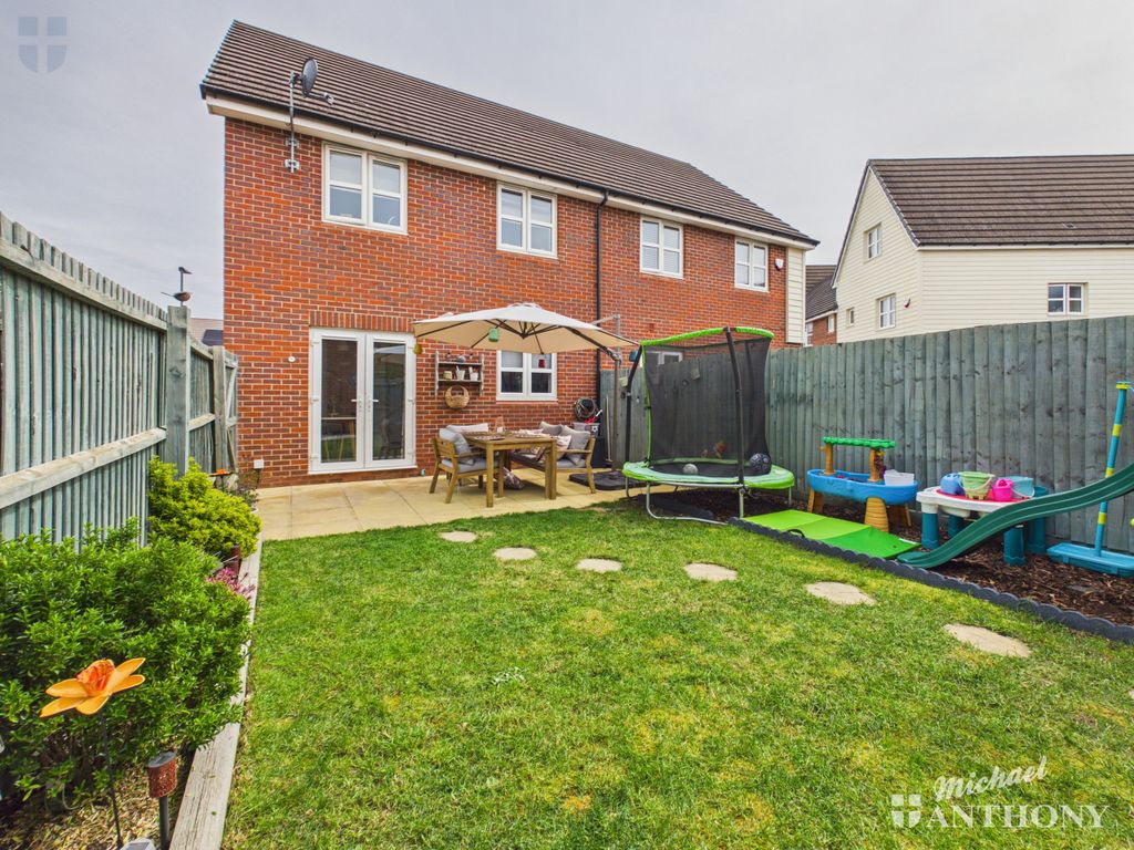 Property photo 3 of 15 Cam03852G0-Pr0625-Still009