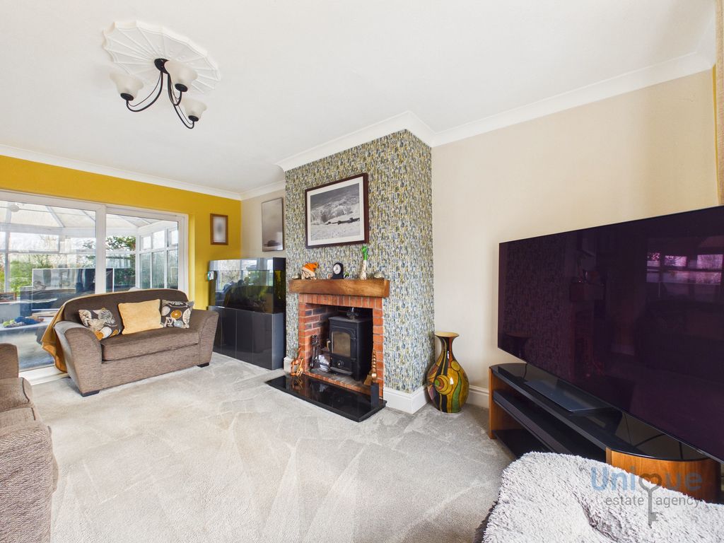 Property photo 2 of 25