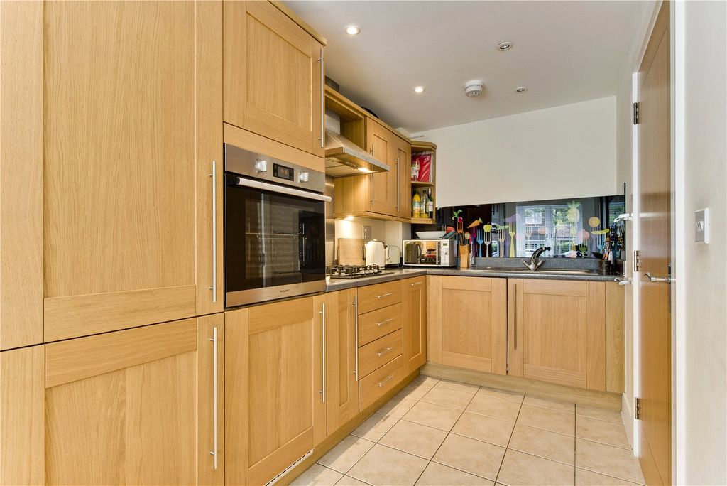 Property photo 3 of 10 Picture No. 21