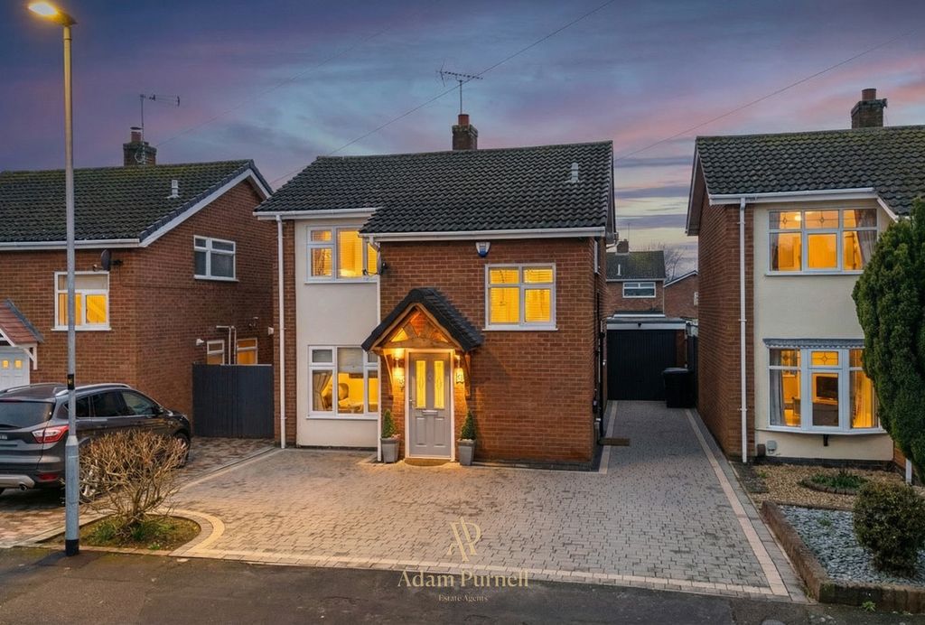 Property photo 1 of 33