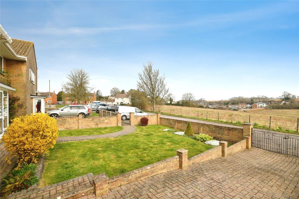 Property photo 3 of 28 Picture No. 42