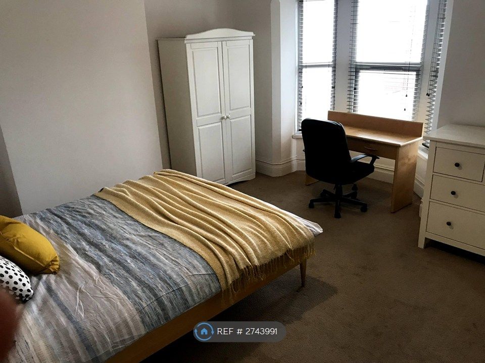 Property photo 2 of 8