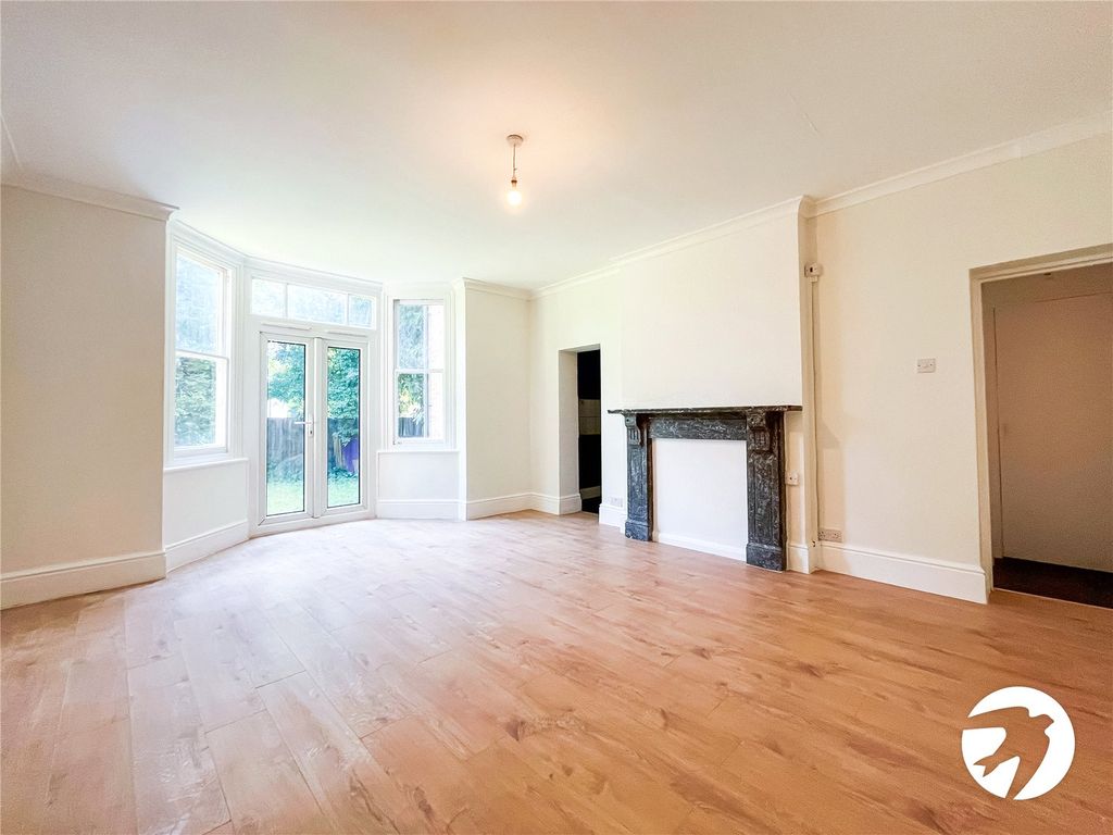 Property photo 2 of 6 Living Area