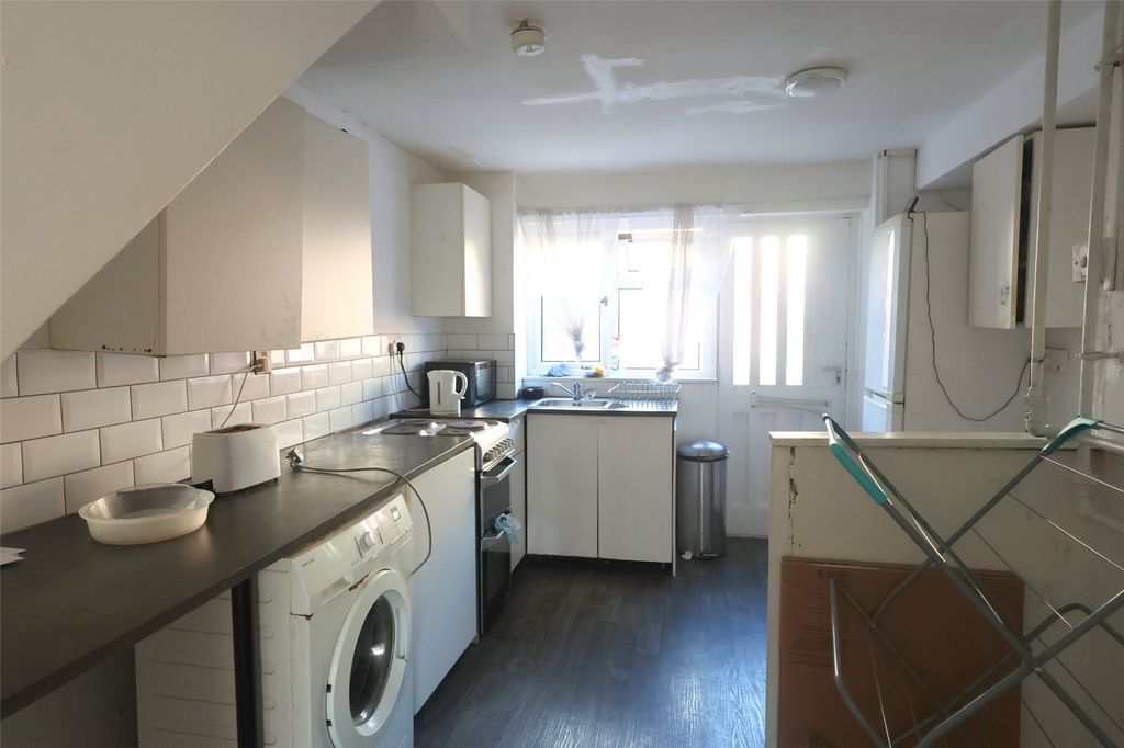 Property photo 2 of 4 Picture No. 04