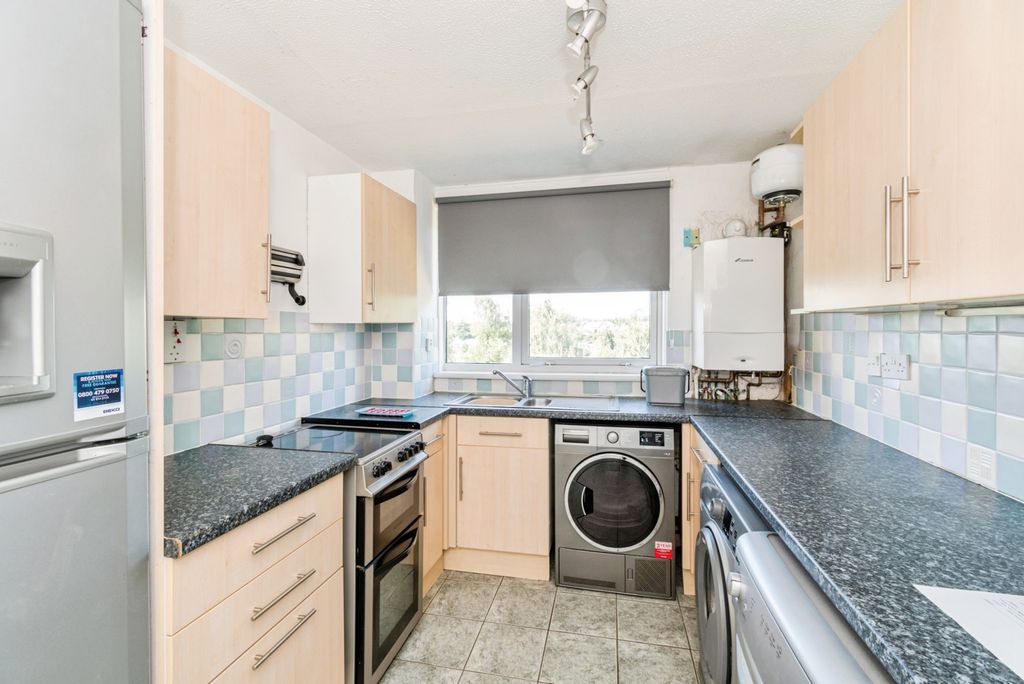 Property photo 3 of 12 Pbox-Img.Jpg