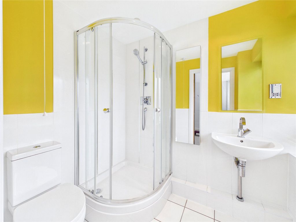 Additional image 9 of 3 bed flat for saleCastle Road, Colchester, Essex CO1