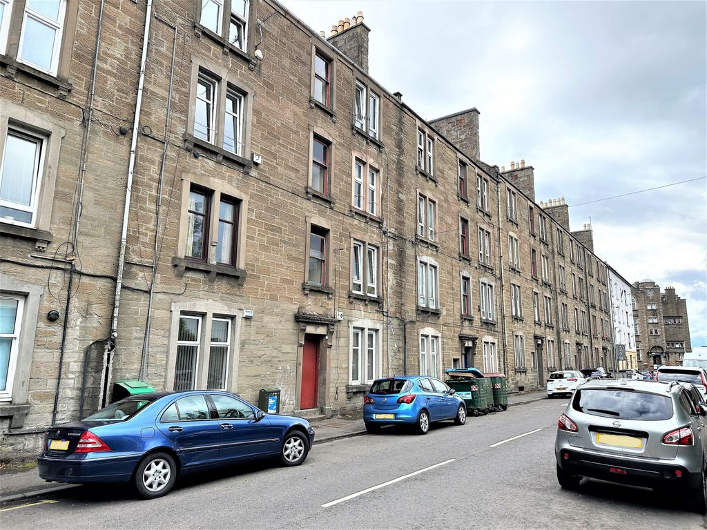 Property photo 1 of 6