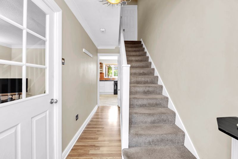 Property photo 2 of 18 Entrance