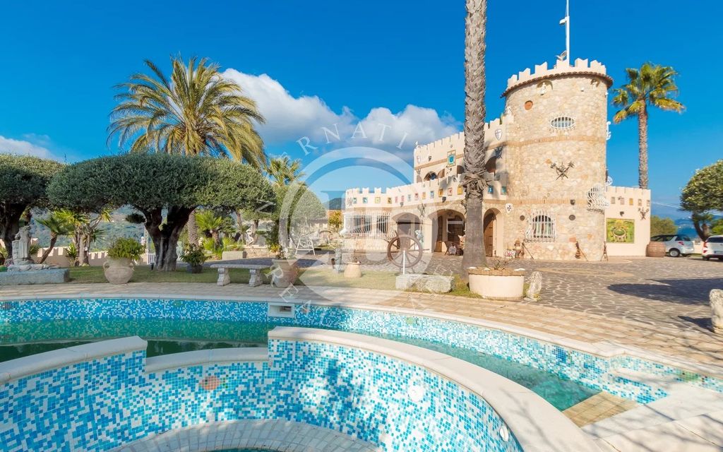 Property photo 1 of 24