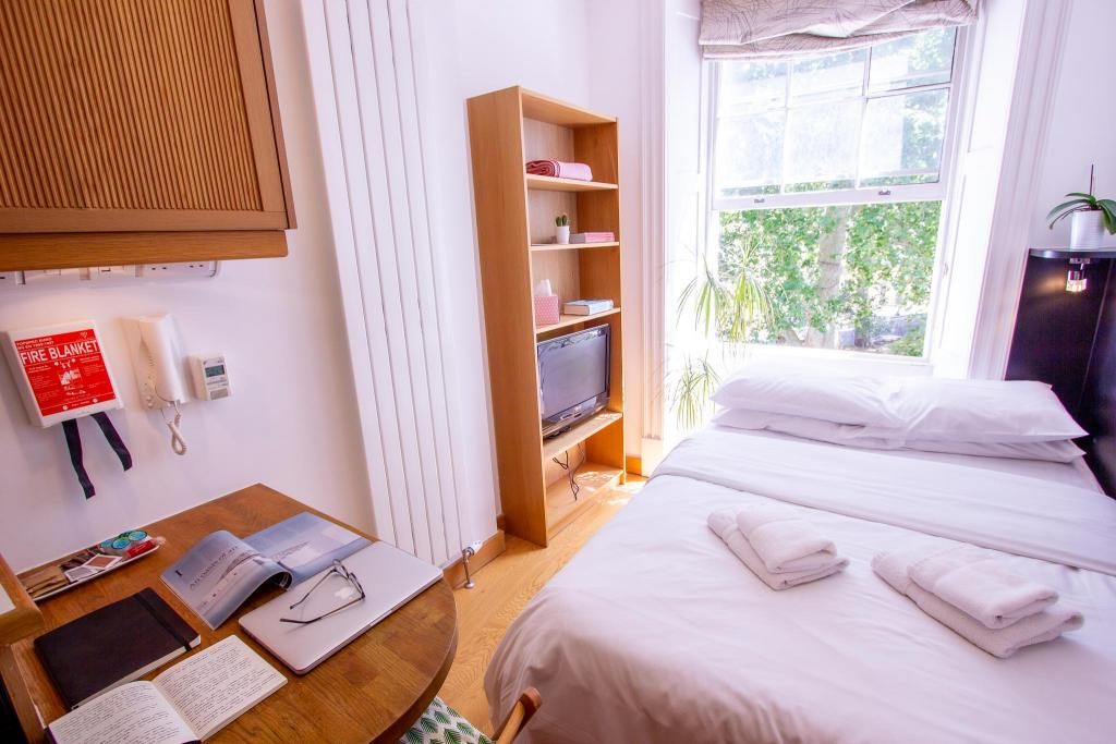 Property photo 2 of 8 Gallery