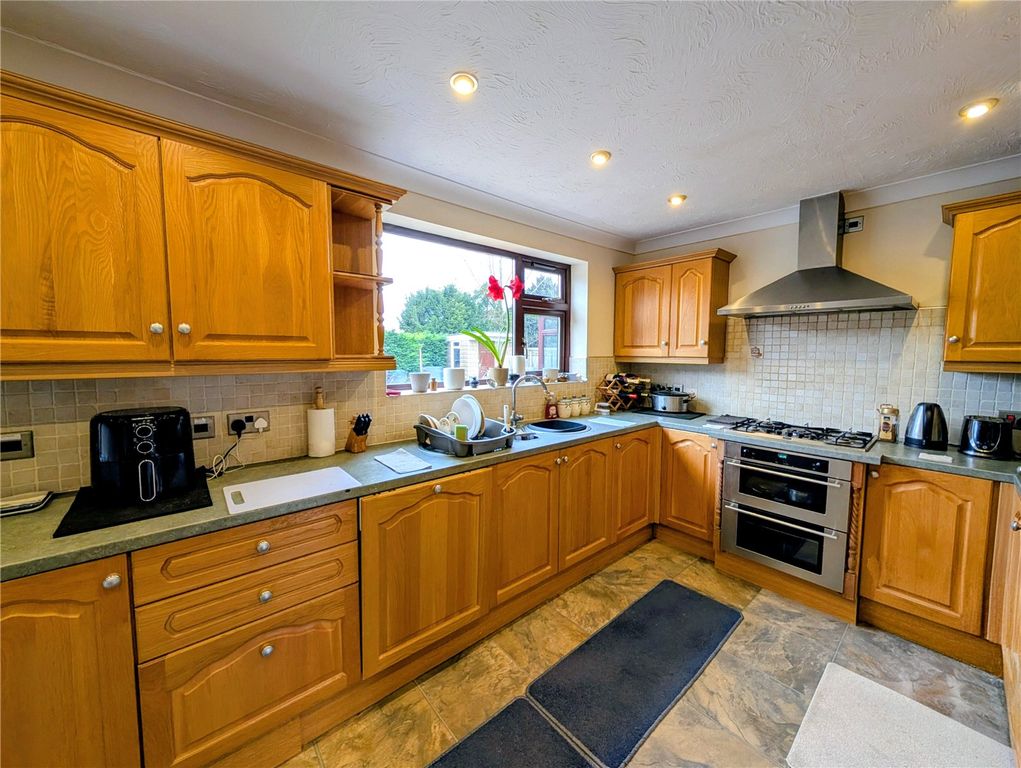 Property photo 3 of 19 Picture No. 07