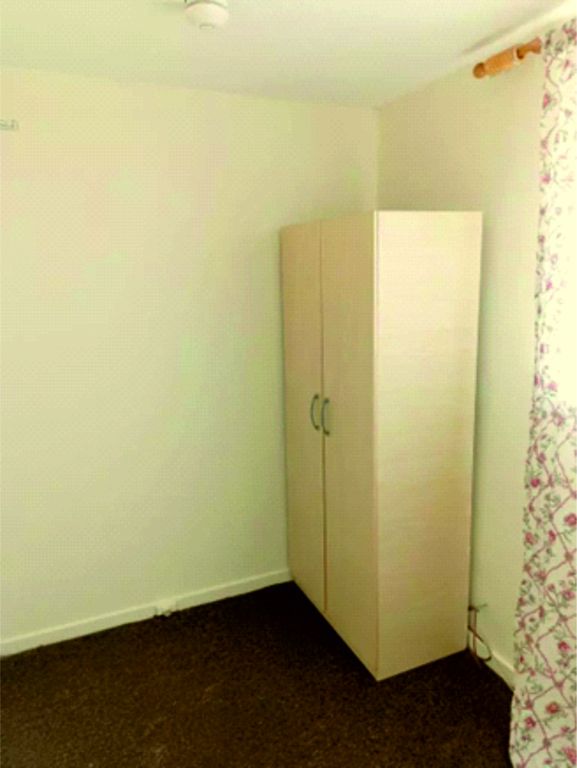 Property photo 3 of 3 Room