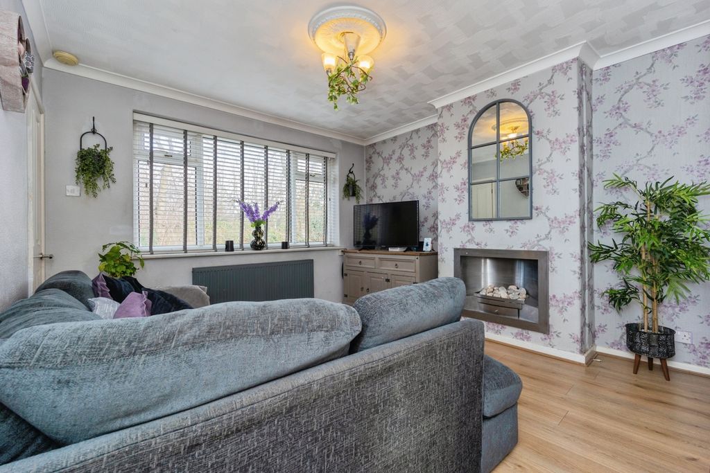 Property photo 2 of 27 Pbox-Img.Jpg