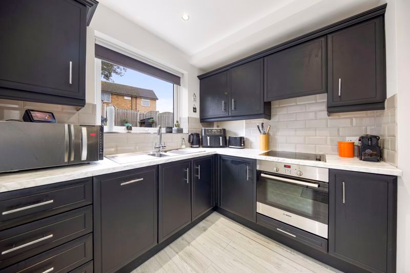 Property photo 2 of 26 Kitchen