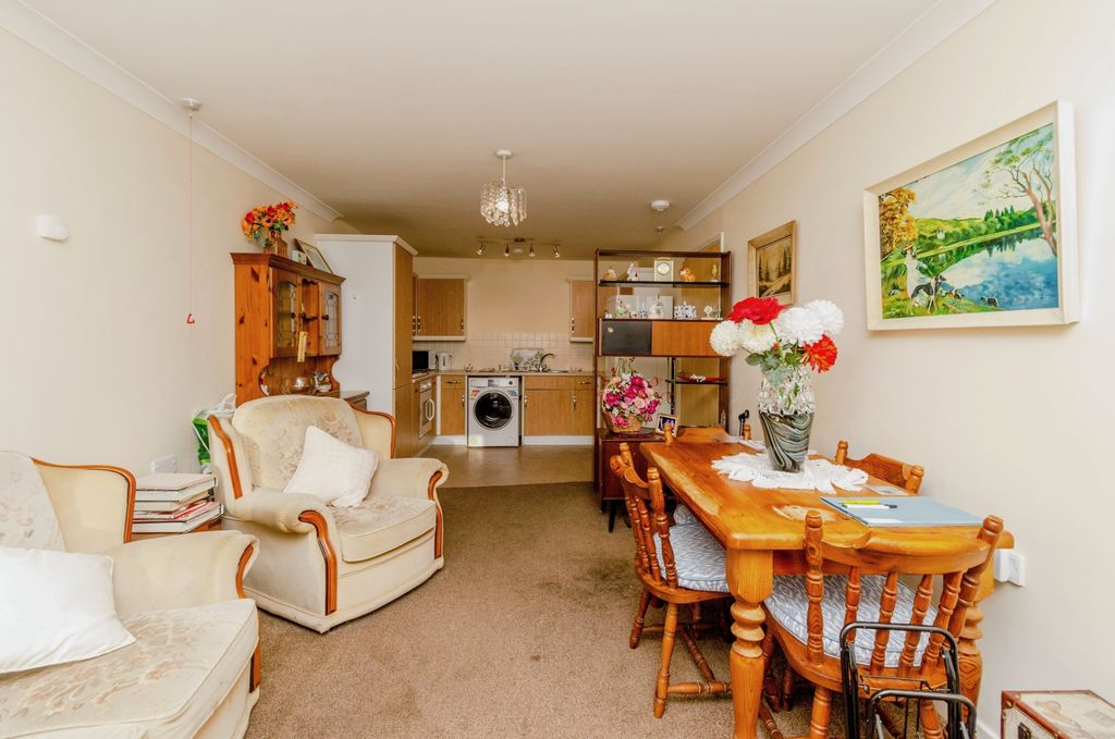 Property photo 2 of 17 Photography