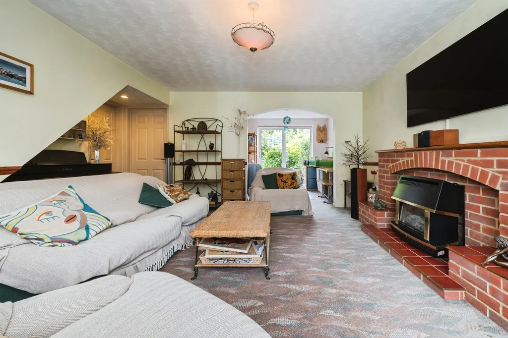 Welland Gardens, West End, Southampton SO18 - View 6