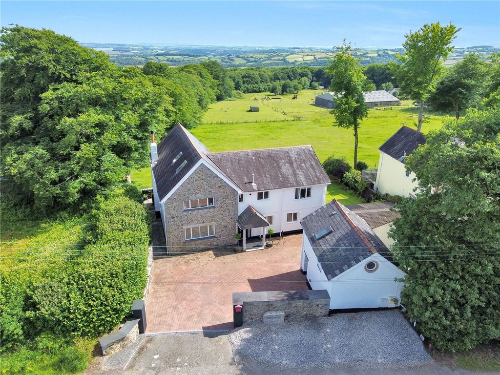 Property photo 2 of 21 Picture No. 07