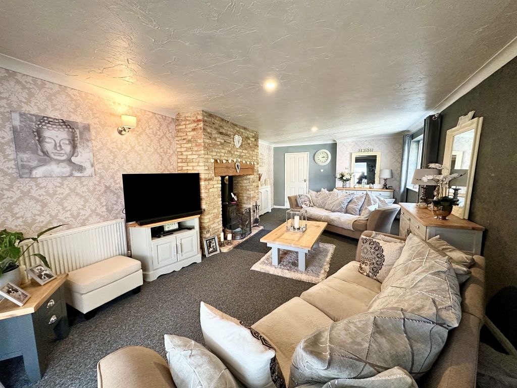 Property photo 2 of 3