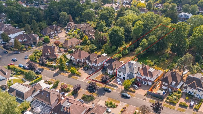 Property photo 1 of 52 Photo 40