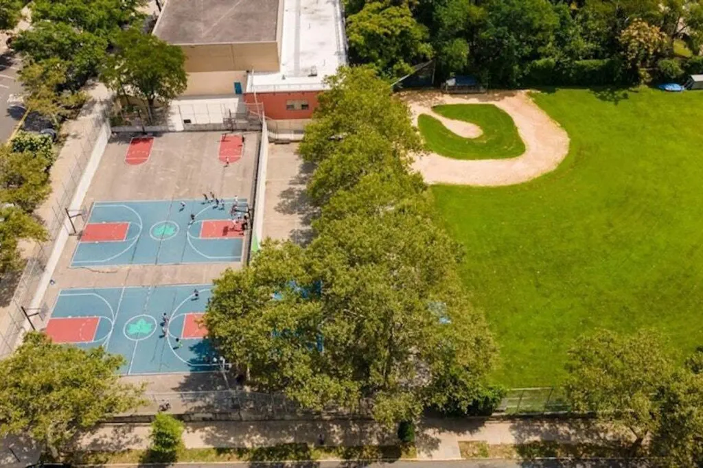 Property photo 3 of 7 <Alttext/>