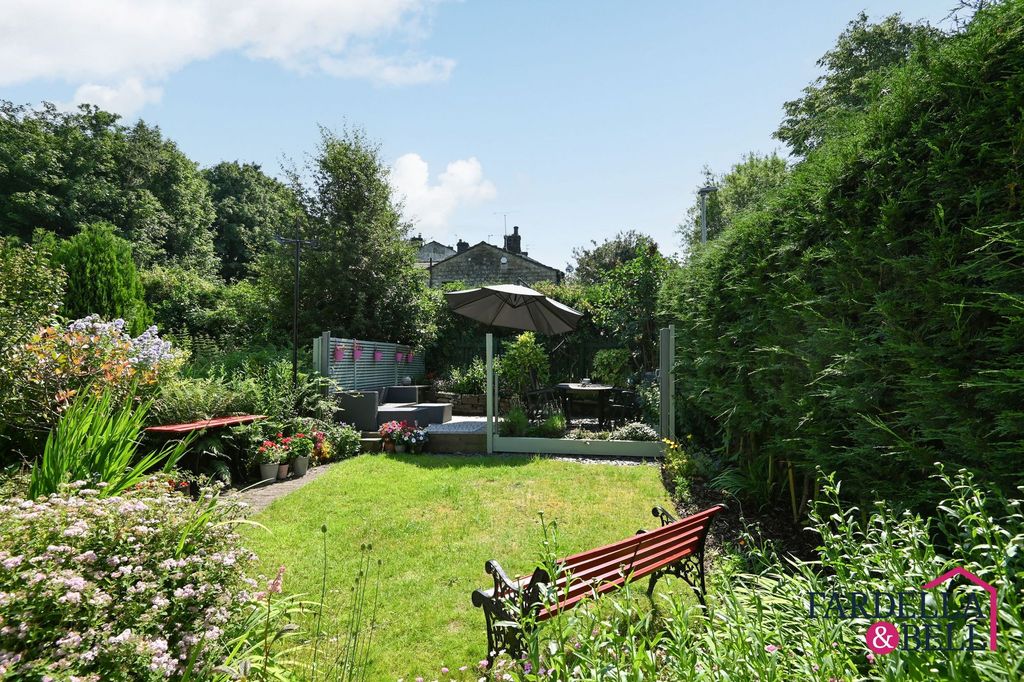 Property photo 3 of 22